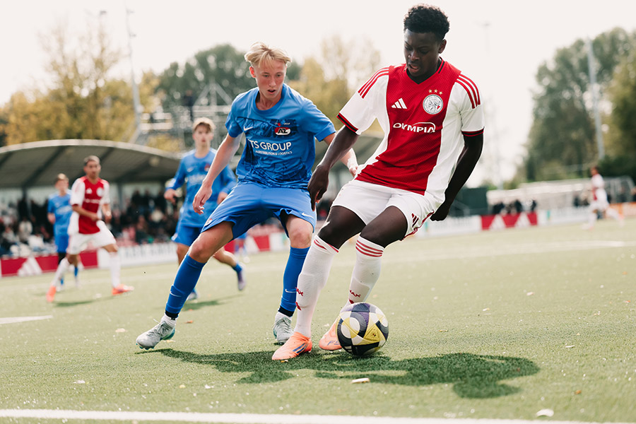 Ajax O17 16