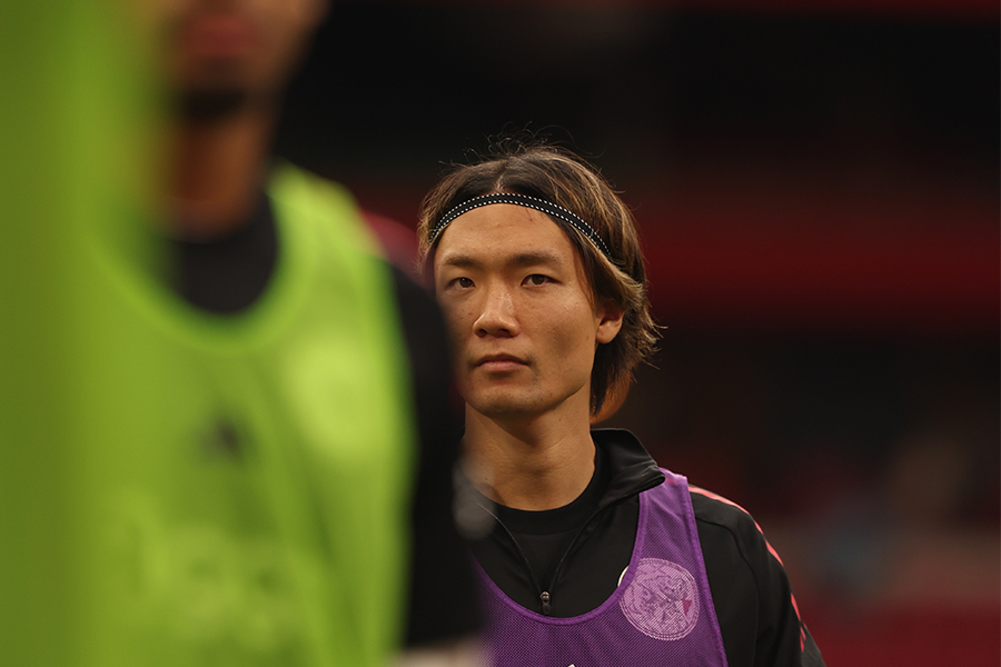 Itakura Warming Up