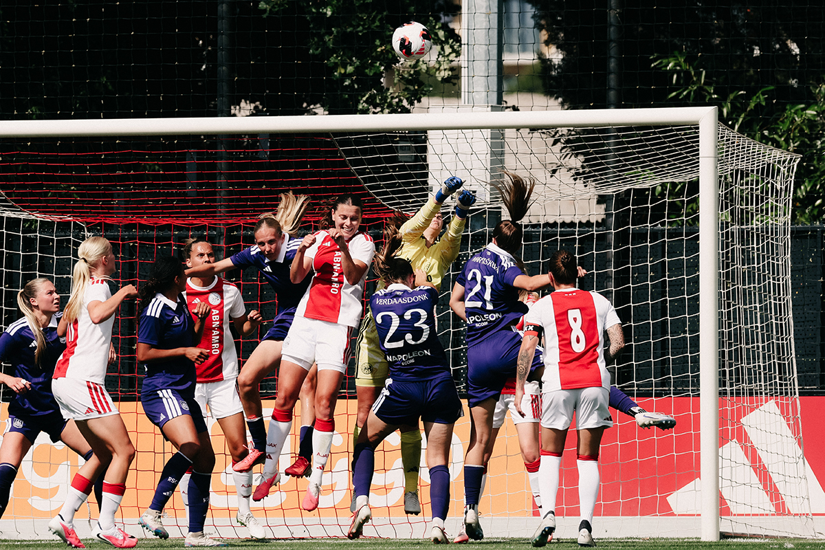 Ajaxvrouwenanderlecht 5
