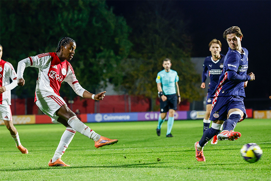 Onieljongajax1