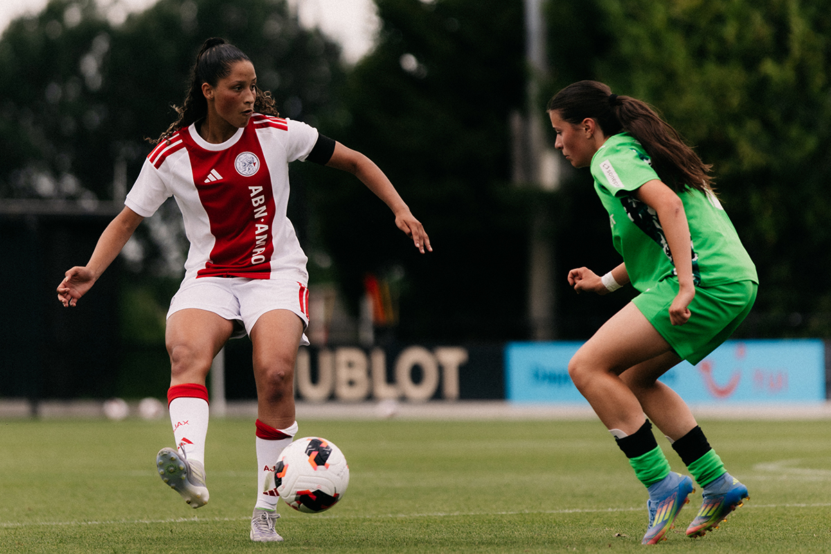 Ajaxvrouwen Borussia 11