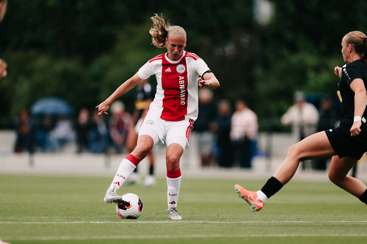 Ajaxvrouwenohleuven 9