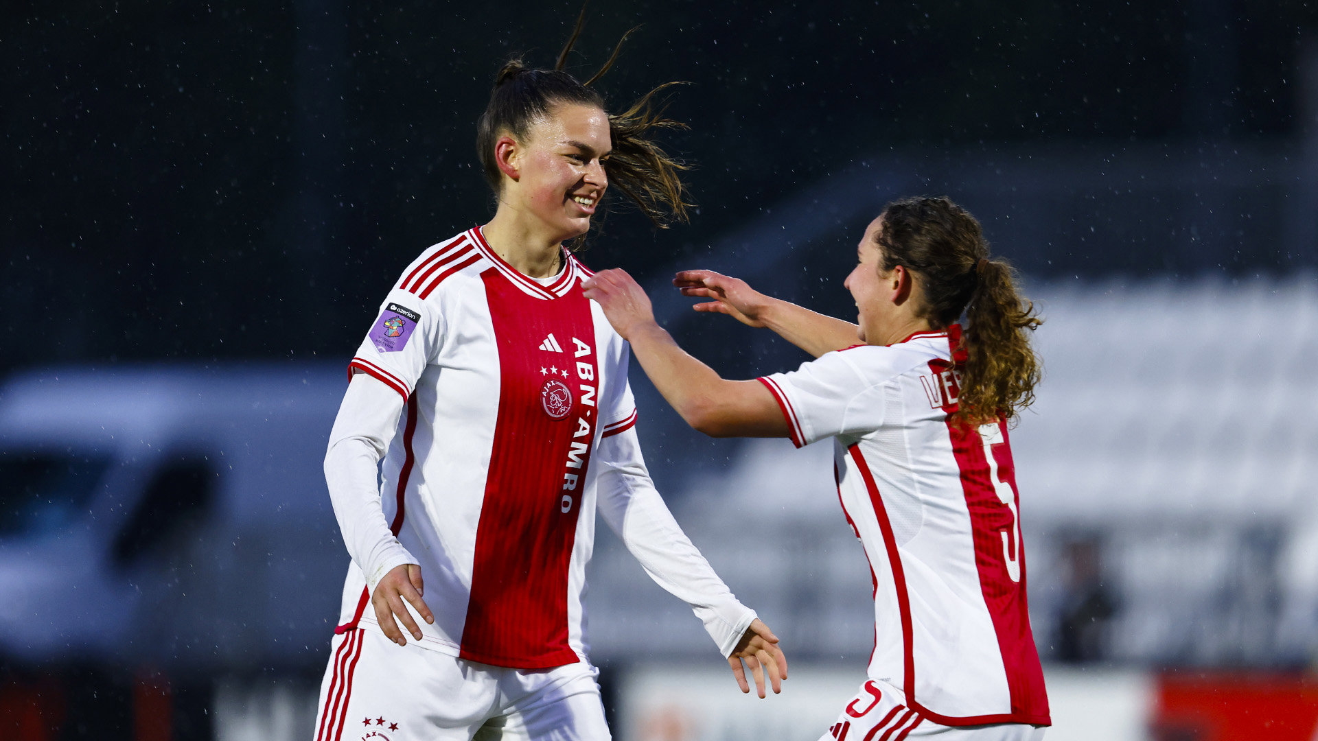 Leuchter Goal