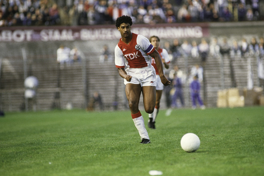 Rijkaard Nieuw 9