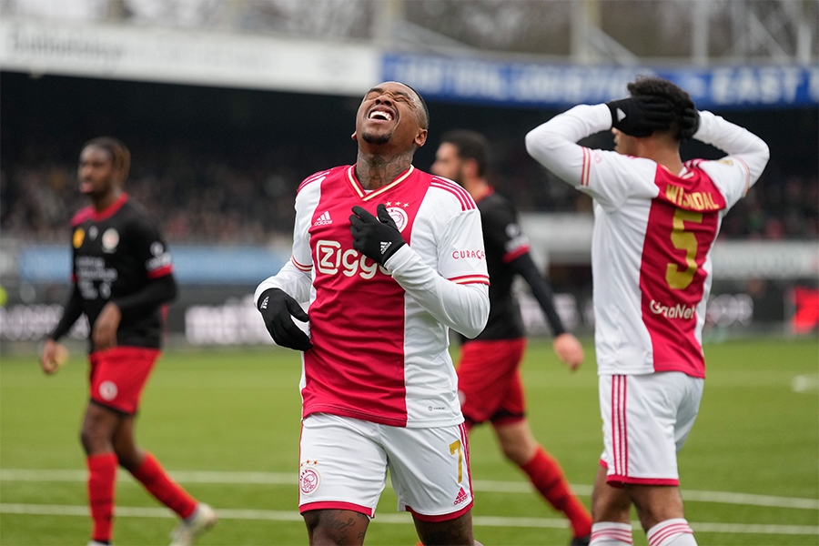 Bergwijn Baalt Na Kans 900