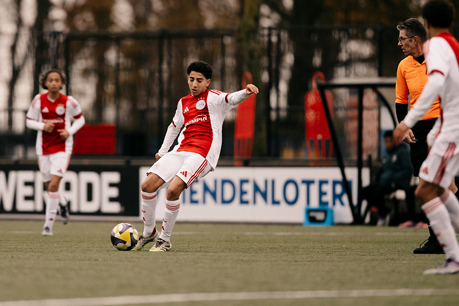 Ajaxjeugd1511
