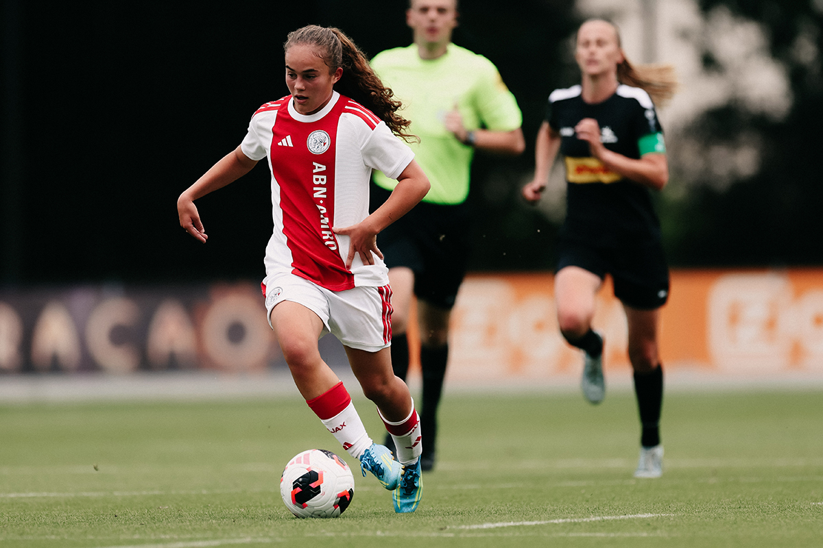 Ajaxvrouwenohleuven 10