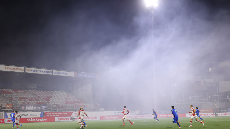 Top Oss Jong Ajax Vuurwerkdamp