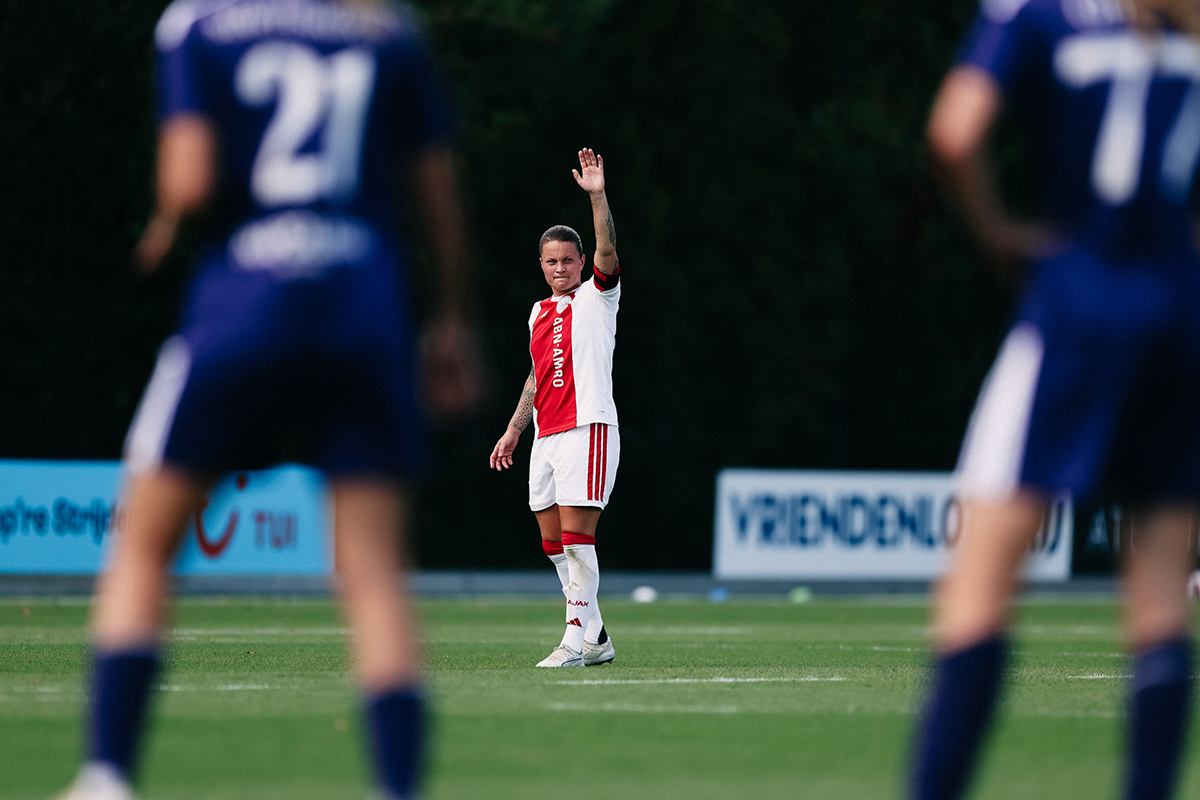 Ajaxvrouwenanderlecht 11