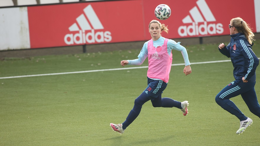 Ajaxtrainingvrouwen141216