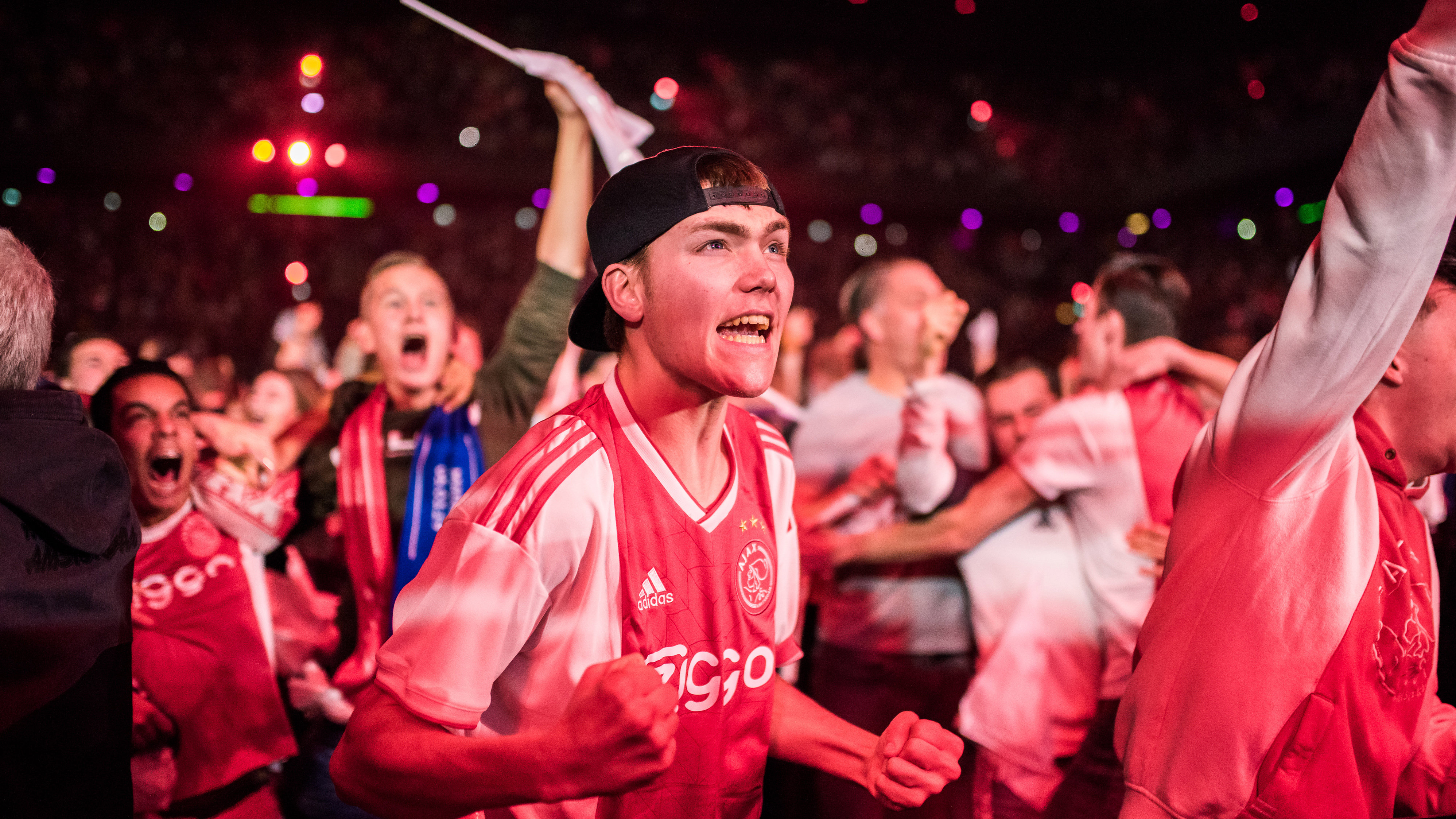 ook-groot-feest-in-de-ziggo-dome-tijdens-ajax-real