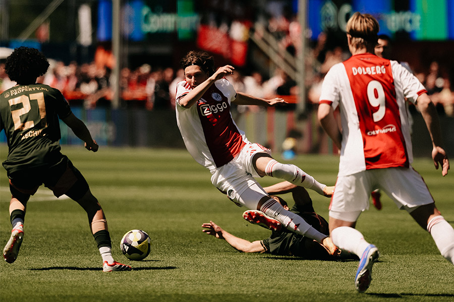 Tackle Mika