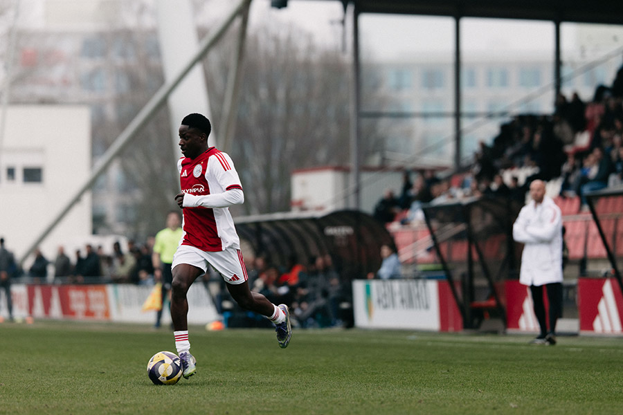 Ajax O19 10