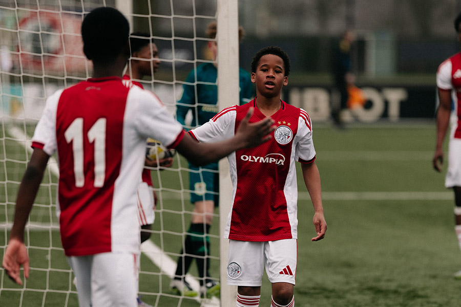 Ajax O14 1