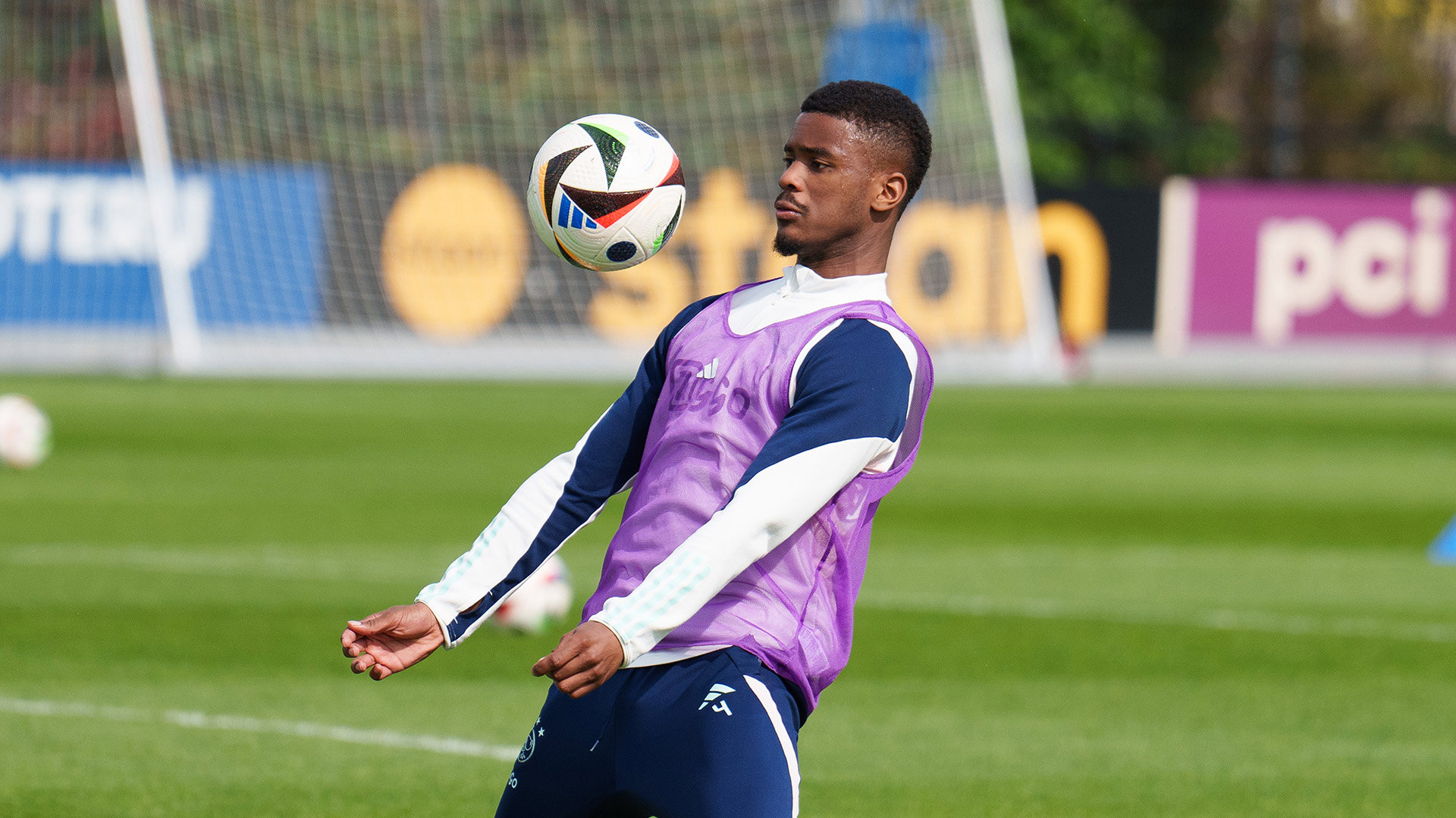 Header Training
