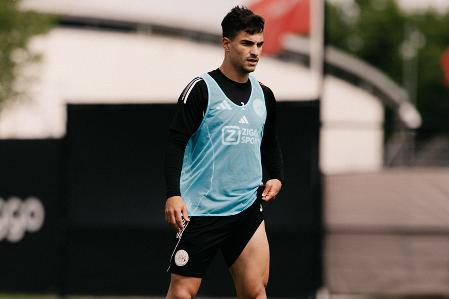 Training Ajax 900 5