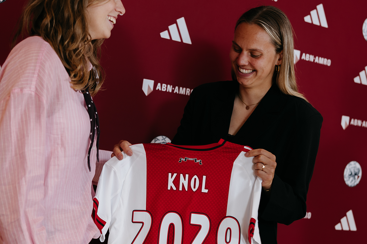 Contract Aknol 11