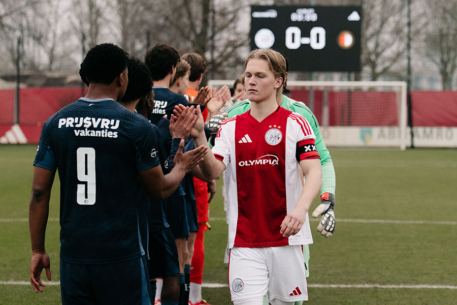 Ajax O19 15