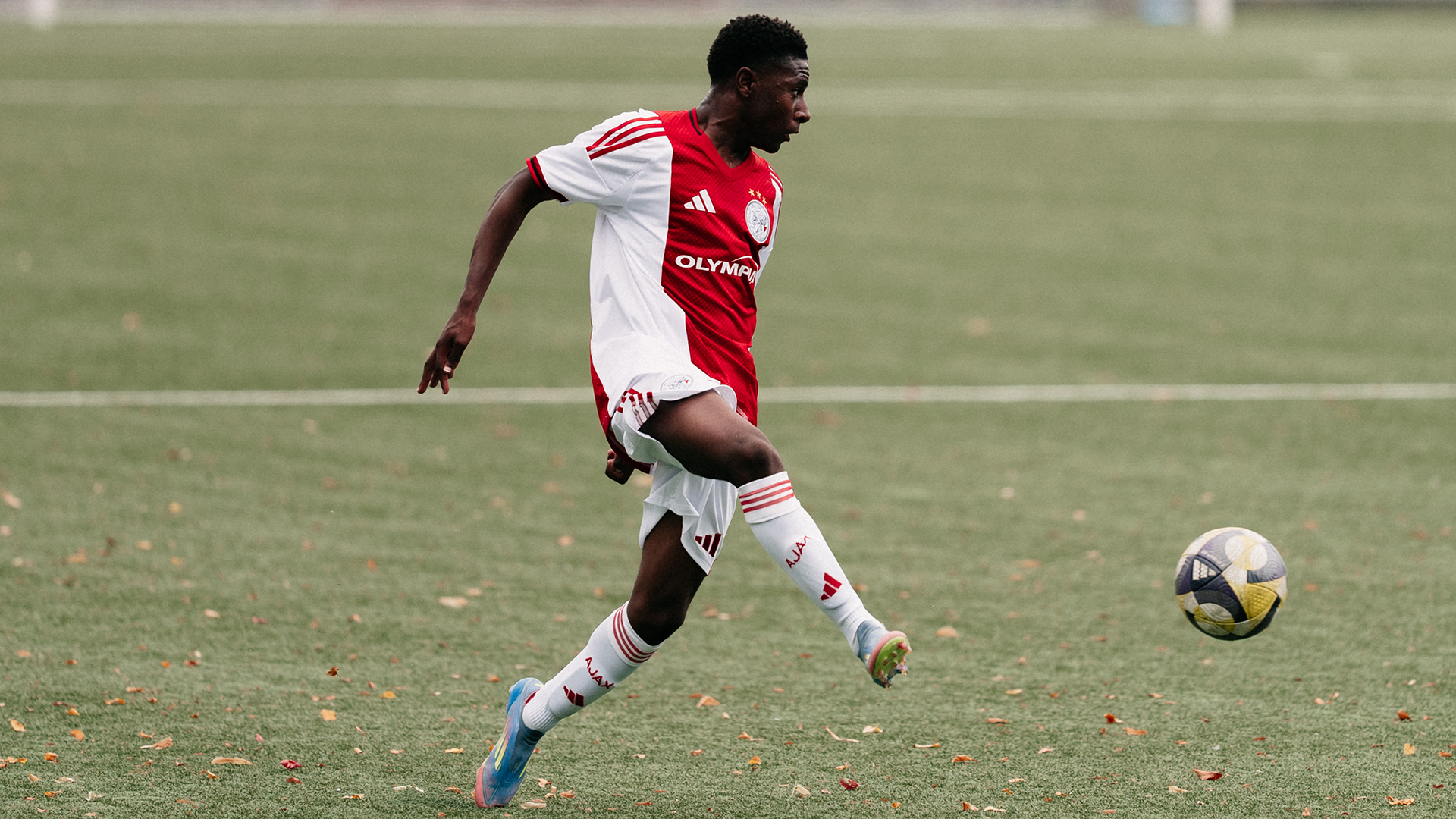 Ajaxjeugd 2526 1920