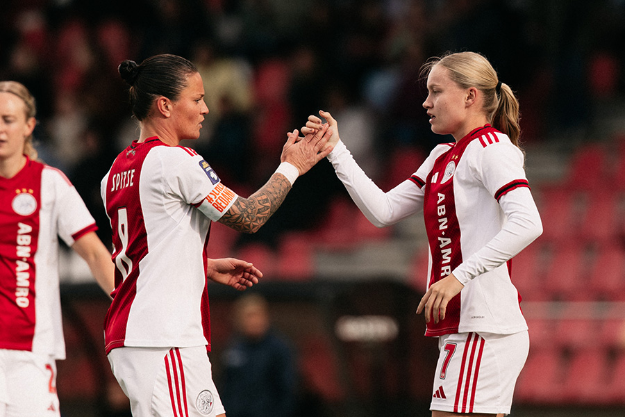 Ajax VR Hee 20