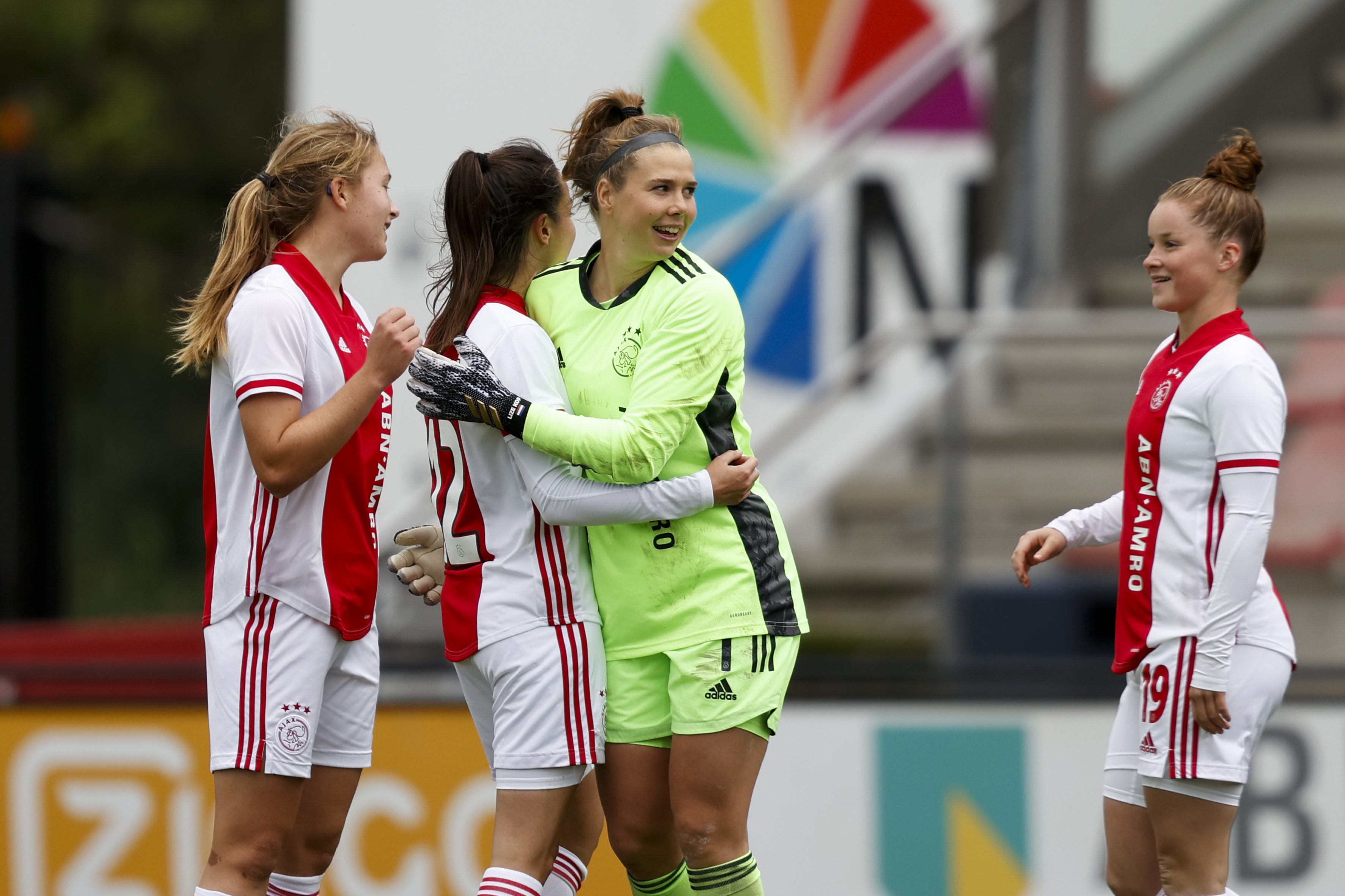 Ajax PSV (Women) 042