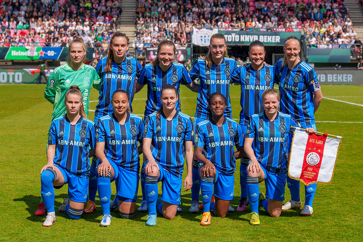 Vaneijk100 29
