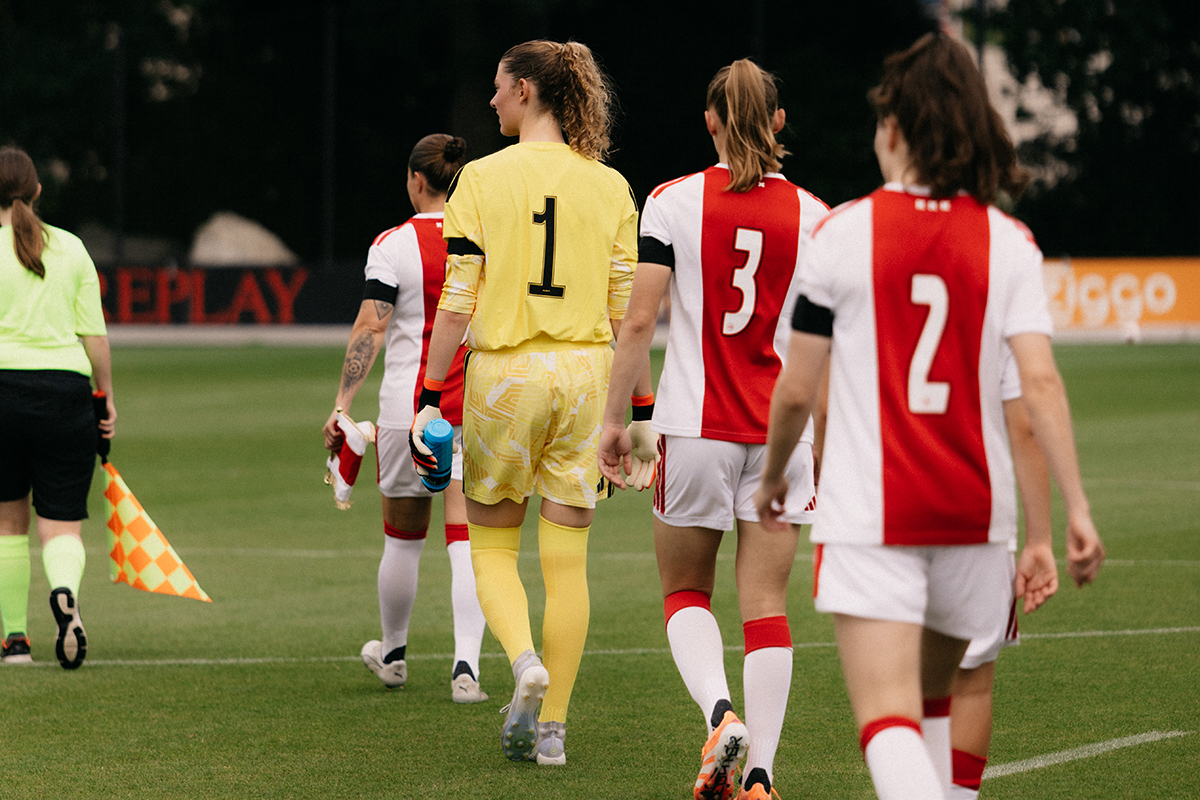 Ajaxvrouwen Borussia 2