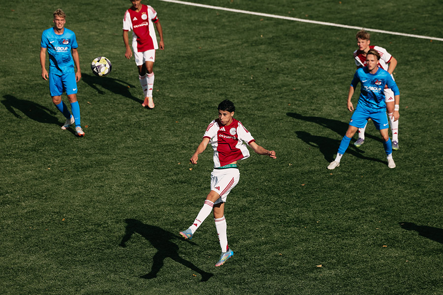 Ajax O17 14
