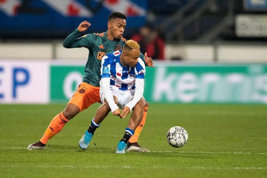 Timber Debuut 900 2020 03 06 SC Heerenveen Ajax 047