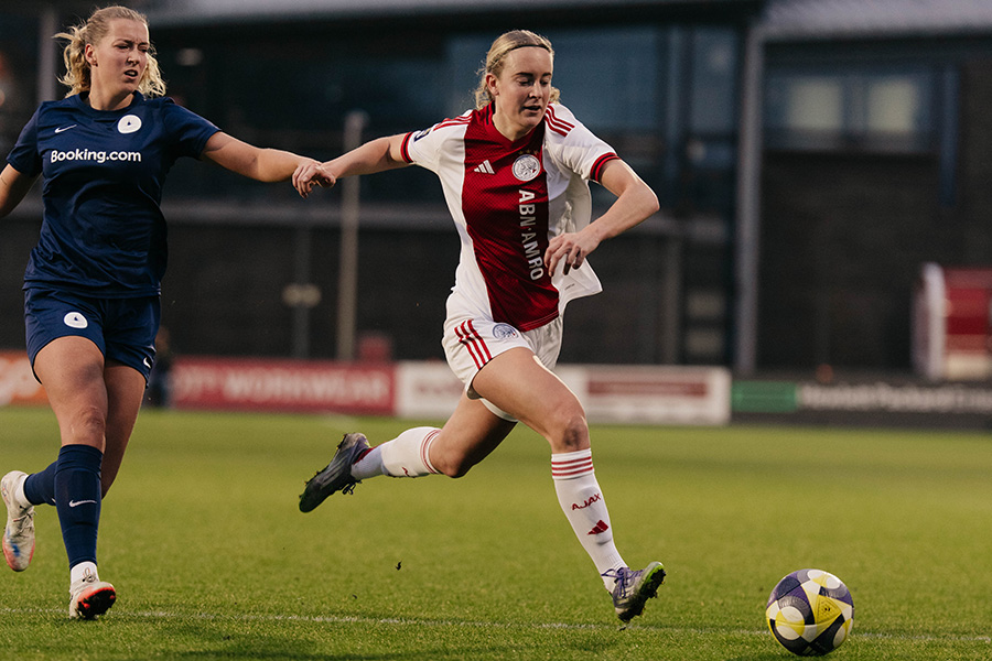 Ajaxhera6