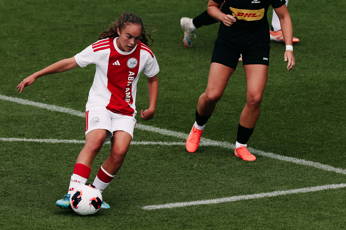 Ajaxvrouwenohleuven 21
