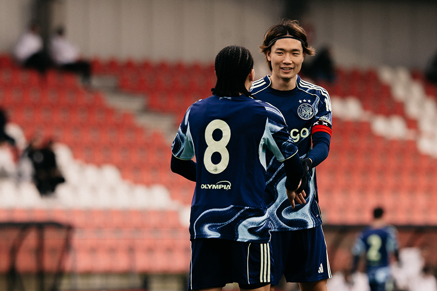 Ajax Telstar 11