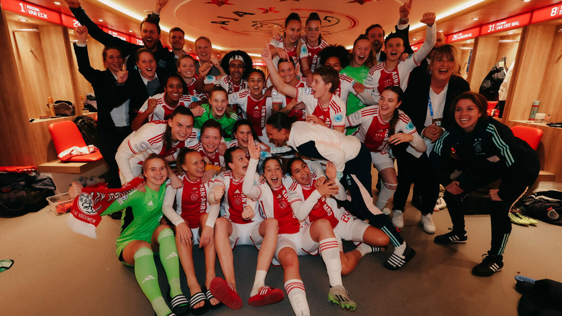 Seizoensoverzichtajaxvrouwen