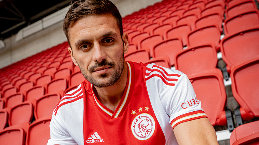 Tadic Stadion Shirt 880