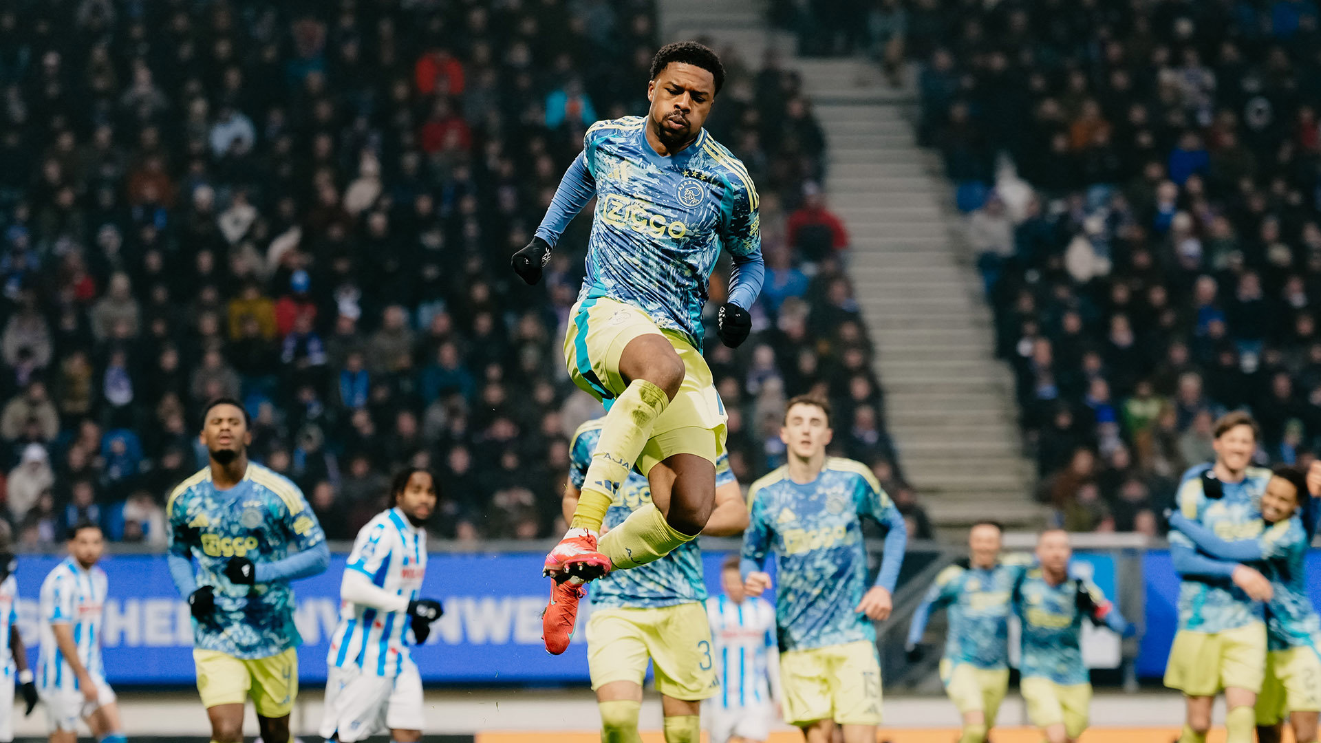 Akpom Top 10 1920