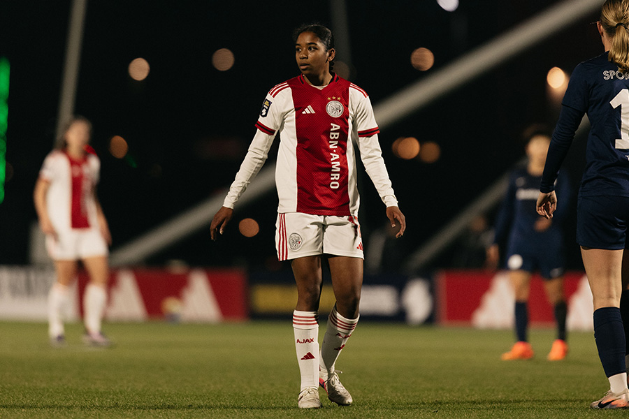 Ajaxhera10